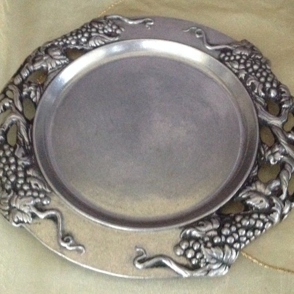 Pewter Vintage Carson Statesmetal Raised Grape Design Tray w/Sugar & Creamer - Picture 7 of 11